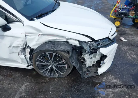 2018 Toyota Camry Se из США, поврежденный, VIN 4T1B11HK6JU070447